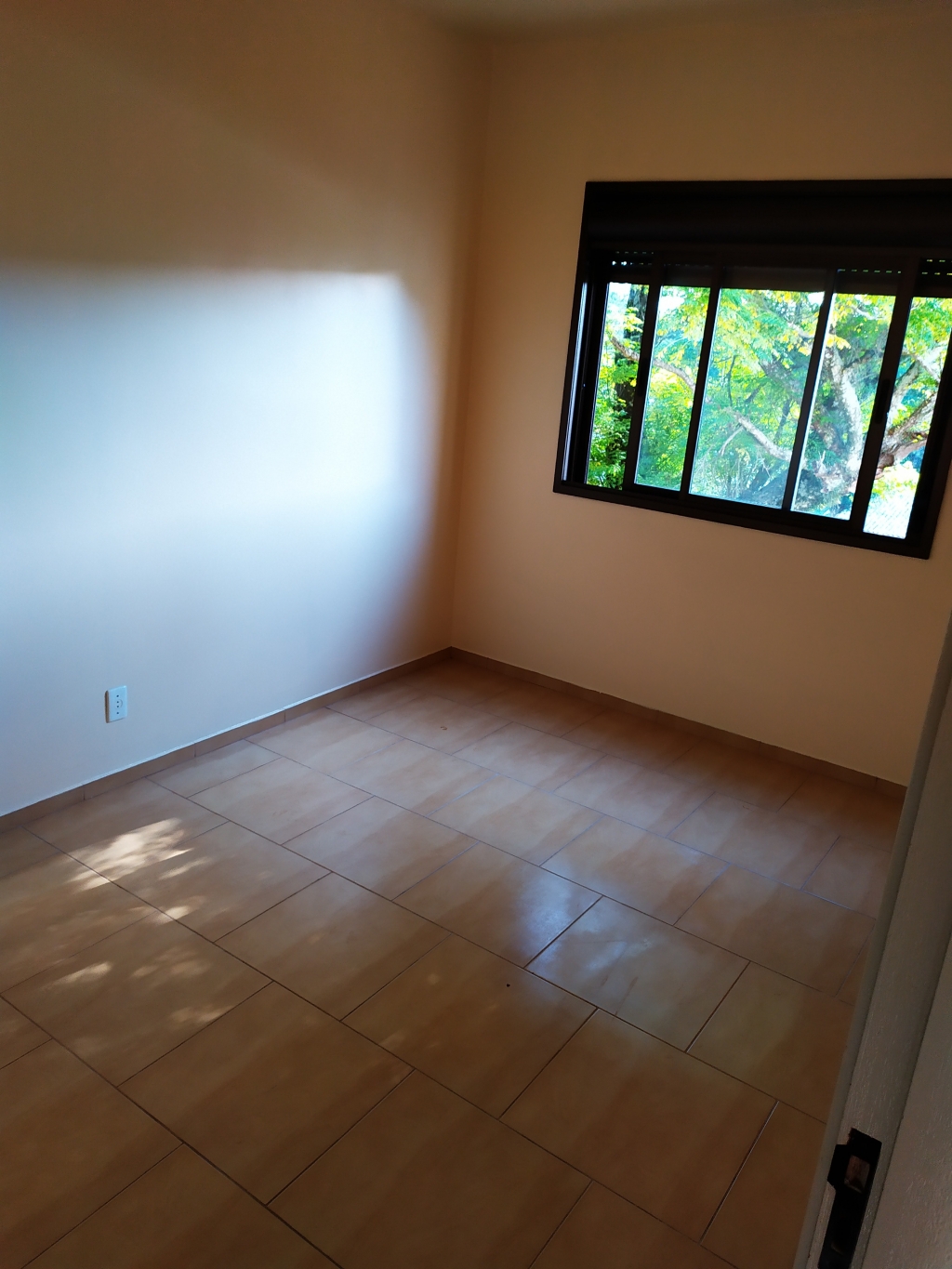 APARTAMENTO COM 2 DORMITÓRIOS