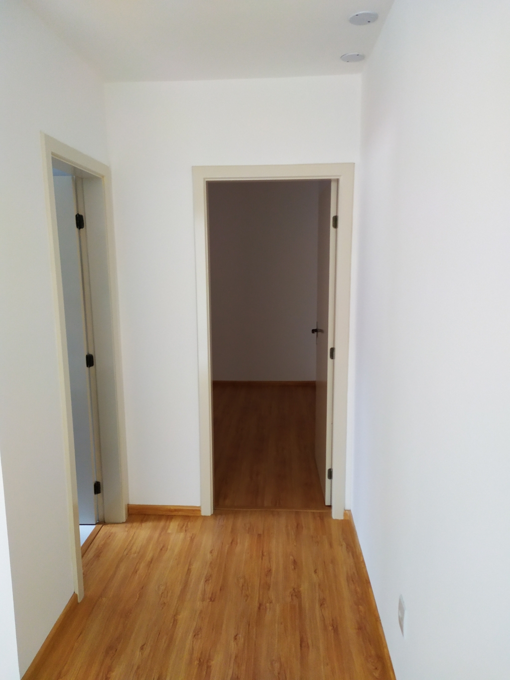 APARTAMENTO COM 1 DORMITÓRIO