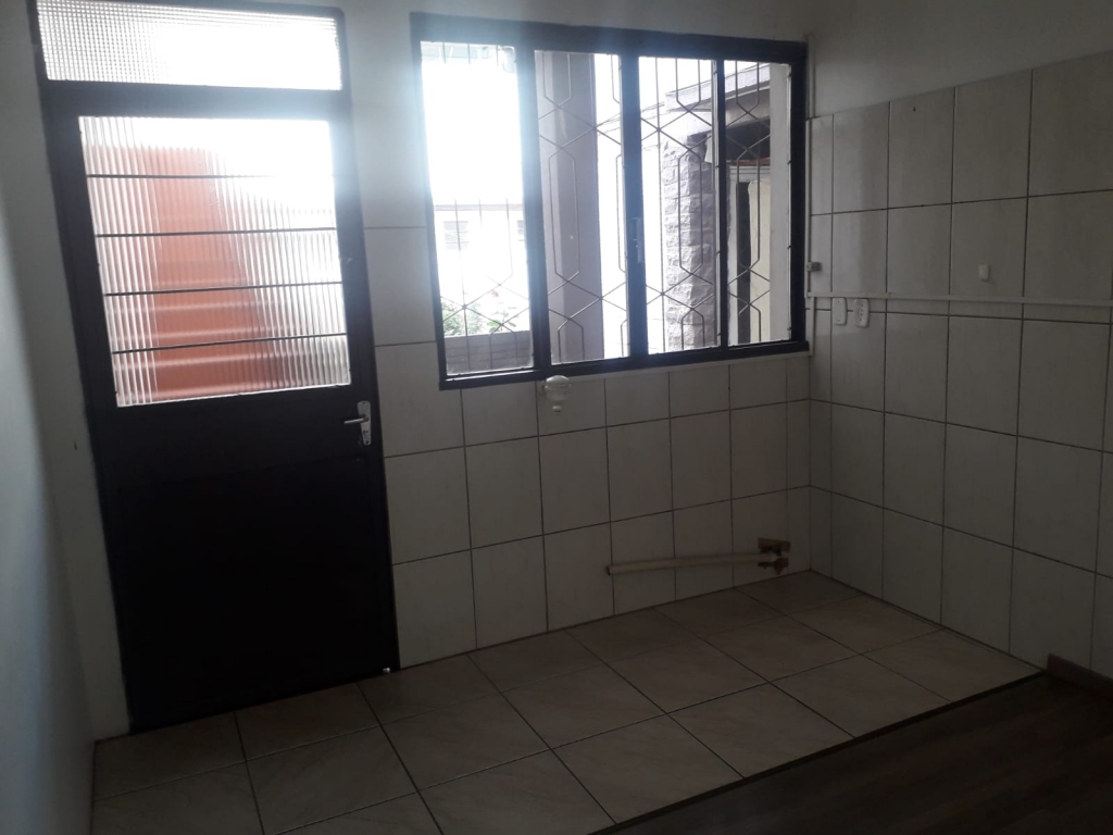 APARTAMENTO COM 1 DORMITÓRIO