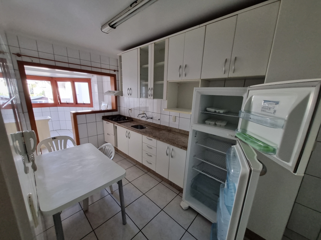 APARTAMENTO COM 2 DORMITÓRIOS (MOBILIADO)