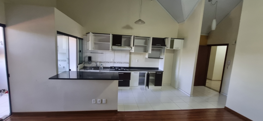 APARTAMENTO COM 3 DORMITÓRIOS