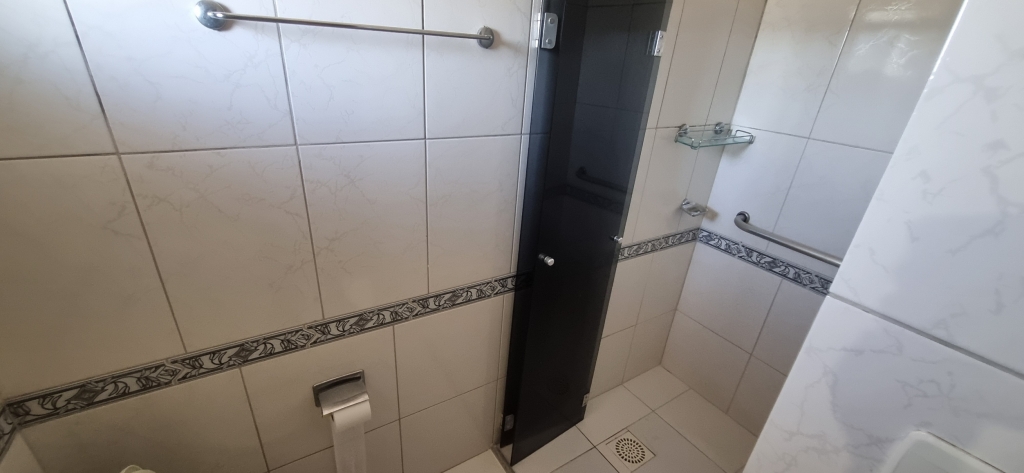 APARTAMENTO COM 3 DORMITÓRIOS