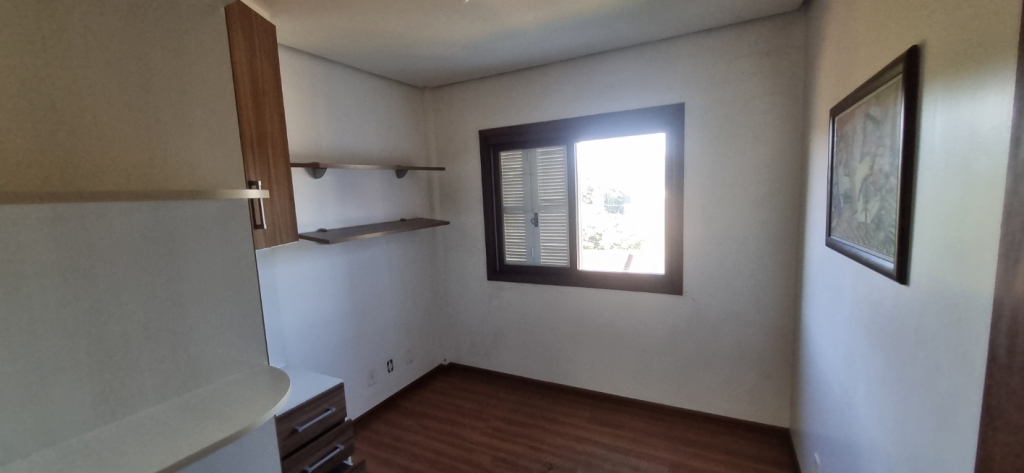 APARTAMENTO COM 3 DORMITÓRIOS