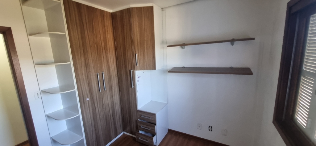 APARTAMENTO COM 3 DORMITÓRIOS