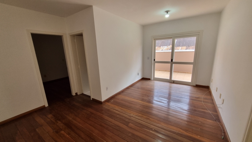 APARTAMENTO COM 1 DORMITÓRIO