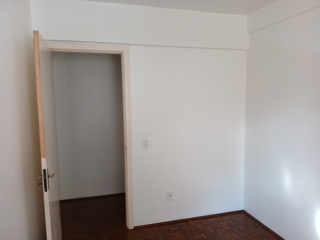 APARTAMENTO COM 2 DORMITÓRIOS