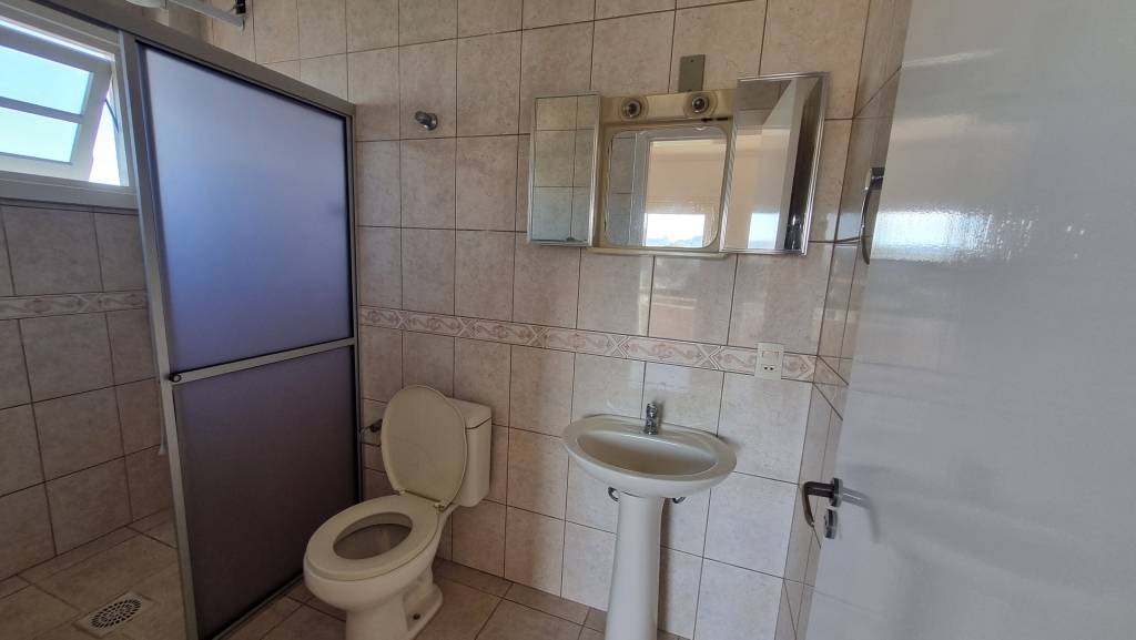 APARTAMENTO COM 3 DORMITÓRIOS