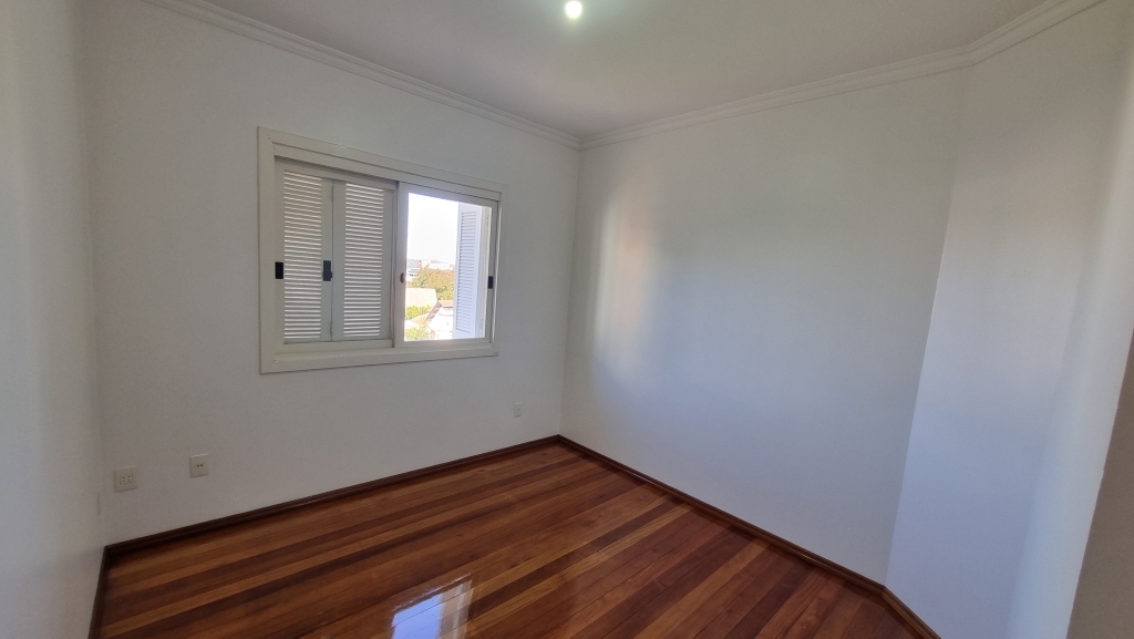 APARTAMENTO COM 3 DORMITÓRIOS