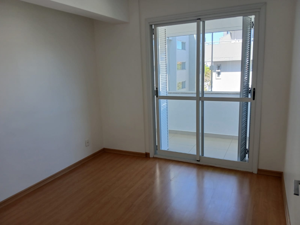 APARAMENTO COM 2 DORMITÓRIOS