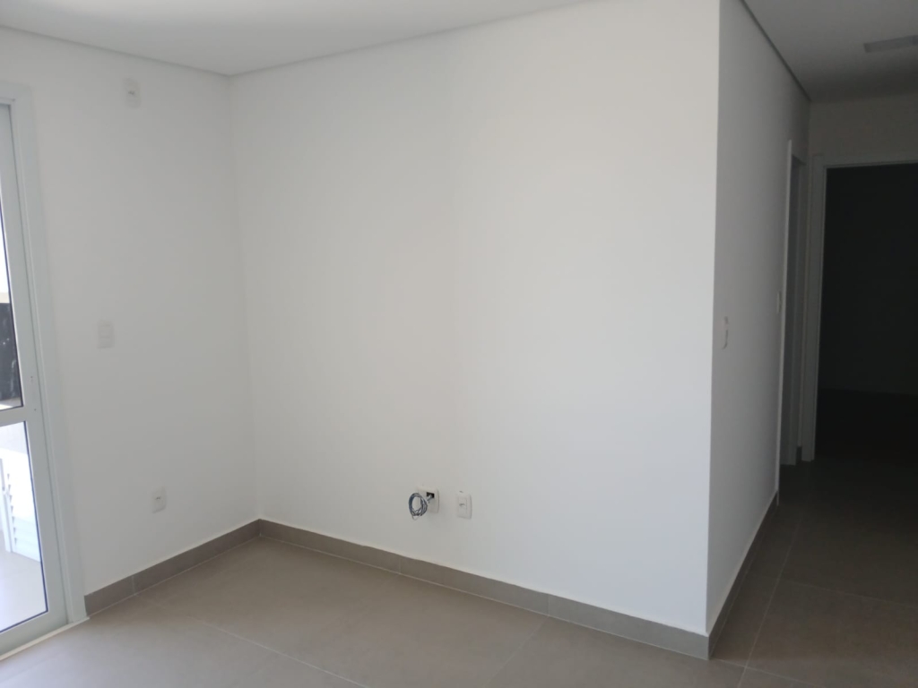 APARAMENTO COM 2 DORMITÓRIOS,