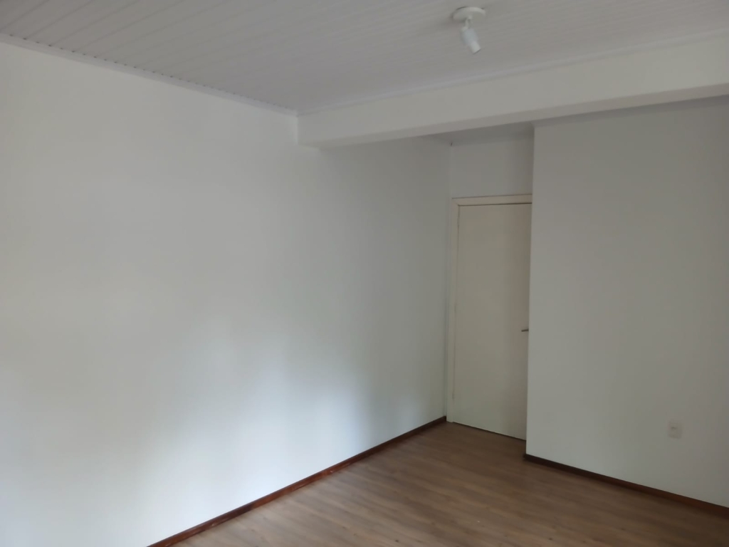 APARTAMENTO COM 3 DORMITÓRIOS