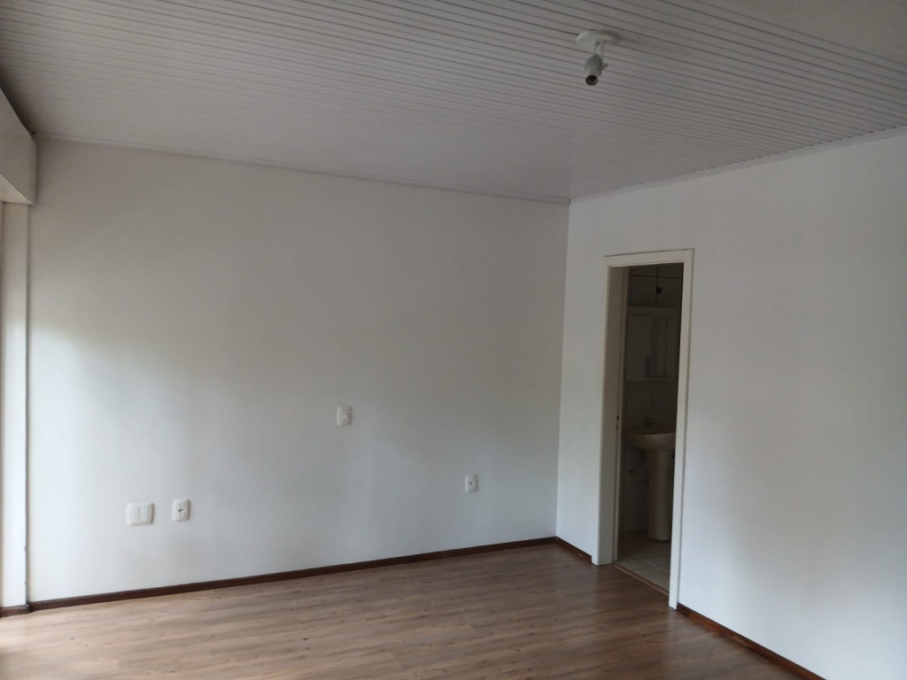 APARTAMENTO COM 3 DORMITÓRIOS