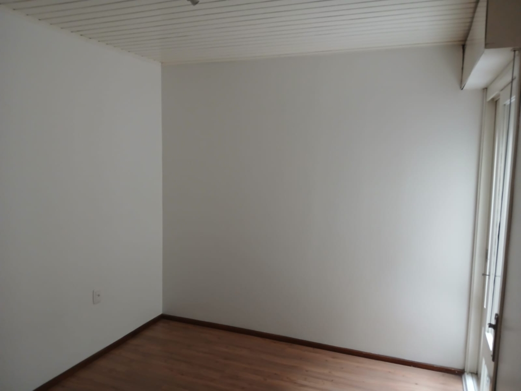 APARTAMENTO COM 3 DORMITÓRIOS