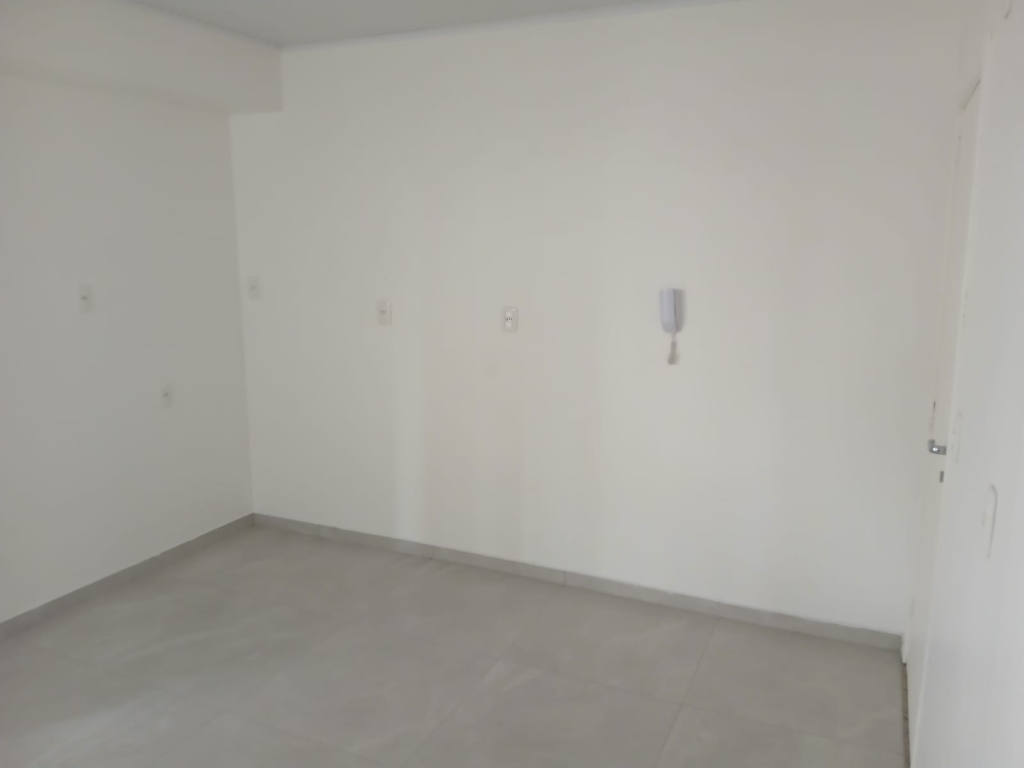APARTAMENTO COM 3 DORMITÓRIOS