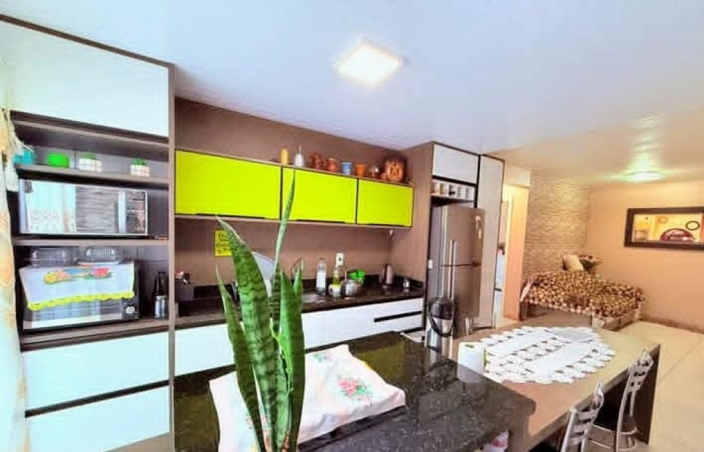 APARAMENTO COM 2 DORMITÓRIOS,