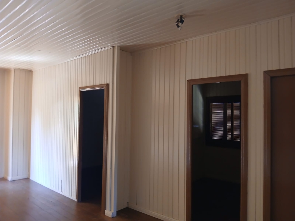 CASA COM 3 DORMITÓRIOS