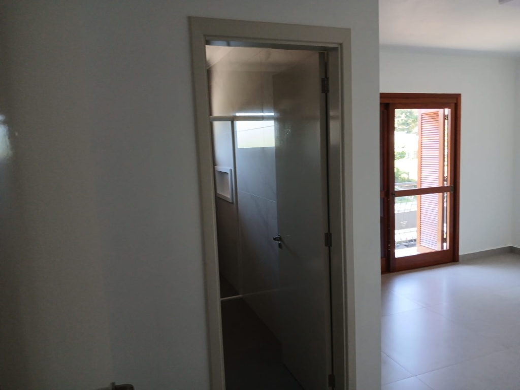 APARTAMENTO COM 3 DORMITÓRIOS