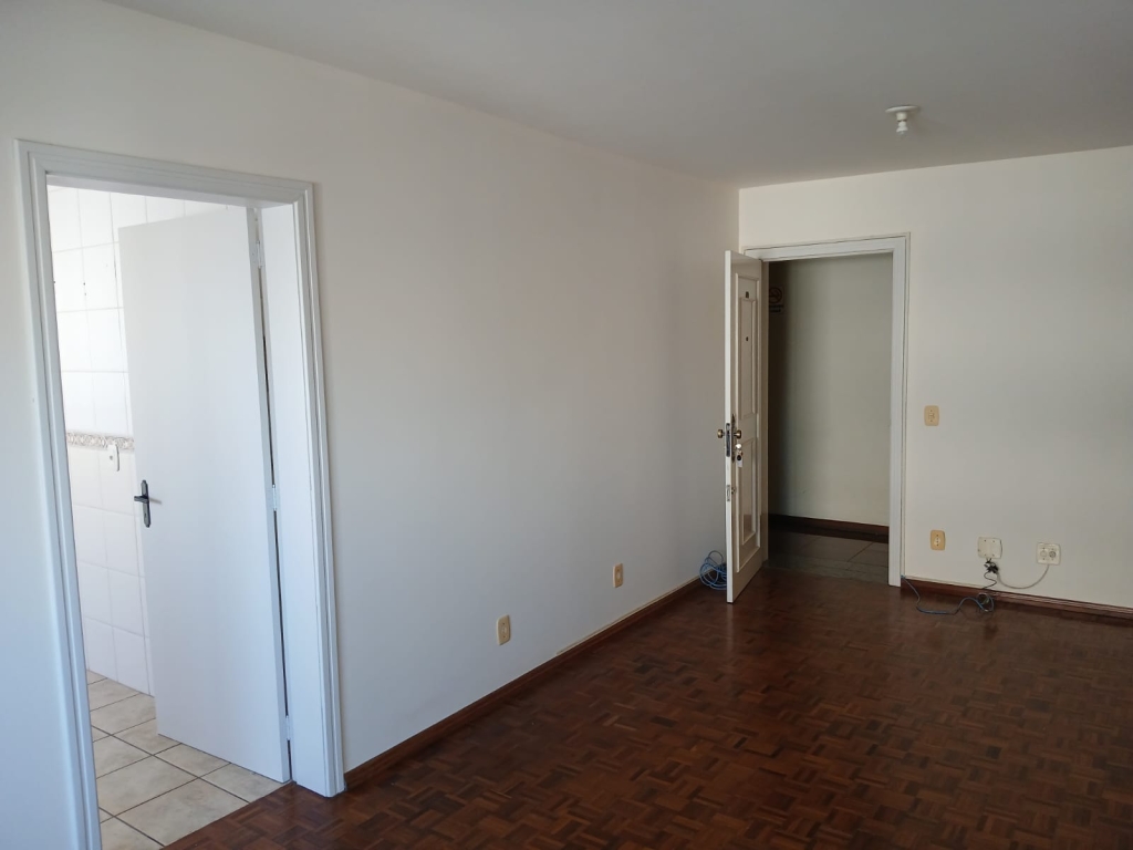 APARAMENTO COM 2 DORMITÓRIOS,