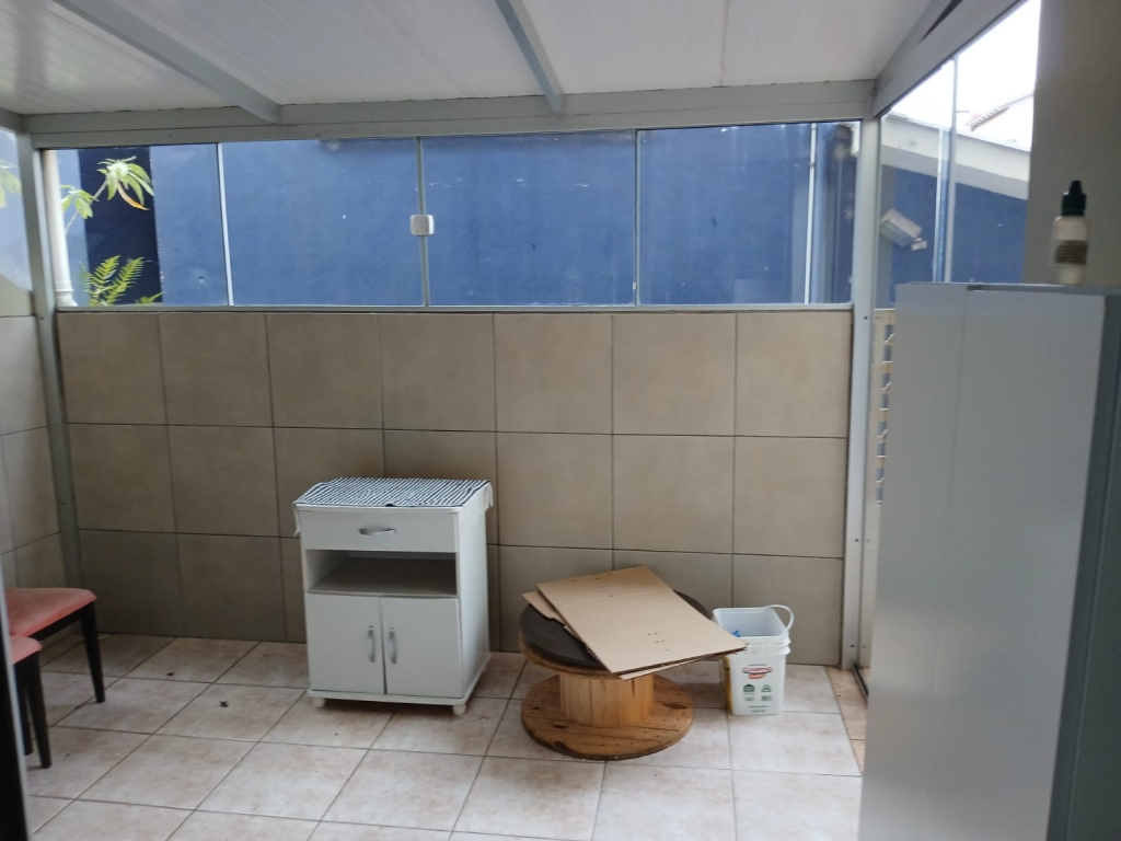 APARTAMENTO COM 2 DORMITÓRIOS