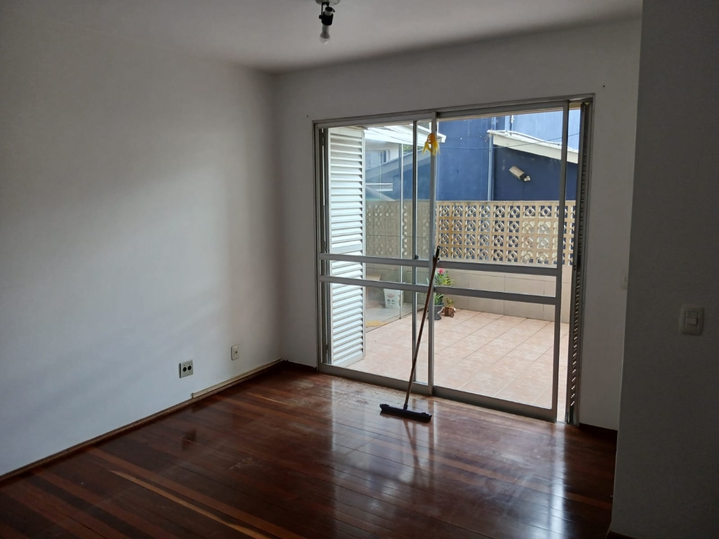 APARTAMENTO COM 2 DORMITÓRIOS