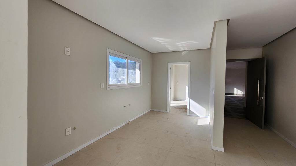 APARTAMENTO COM 3 DORMITÓRIOS